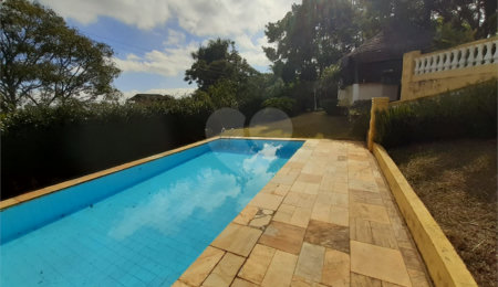 Casa Térrea à venda com 4 quartos, sendo 2 suítes,  em Serra da Cantareira, Mairiporã, SP