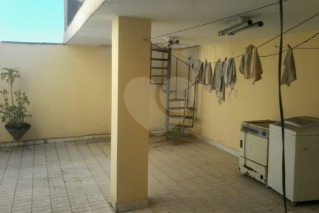 Sobrado à venda com 5 quartos, sendo 2 suítes, em Jardim Aeroporto, São Paulo, SP