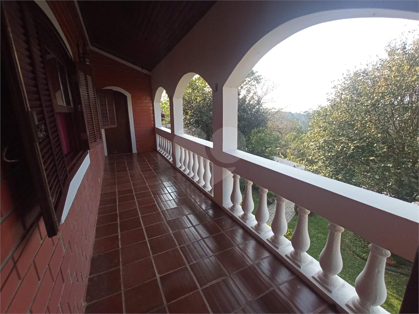Casa à venda com 4 quartos, sendo 1 suíte, no condomínio Alpes da Cantareira, Mairiporã - SP