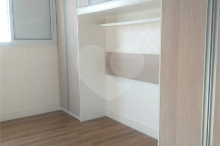 Apartamento à venda com 2 suítes em Guilhermina, Praia Grande, SP