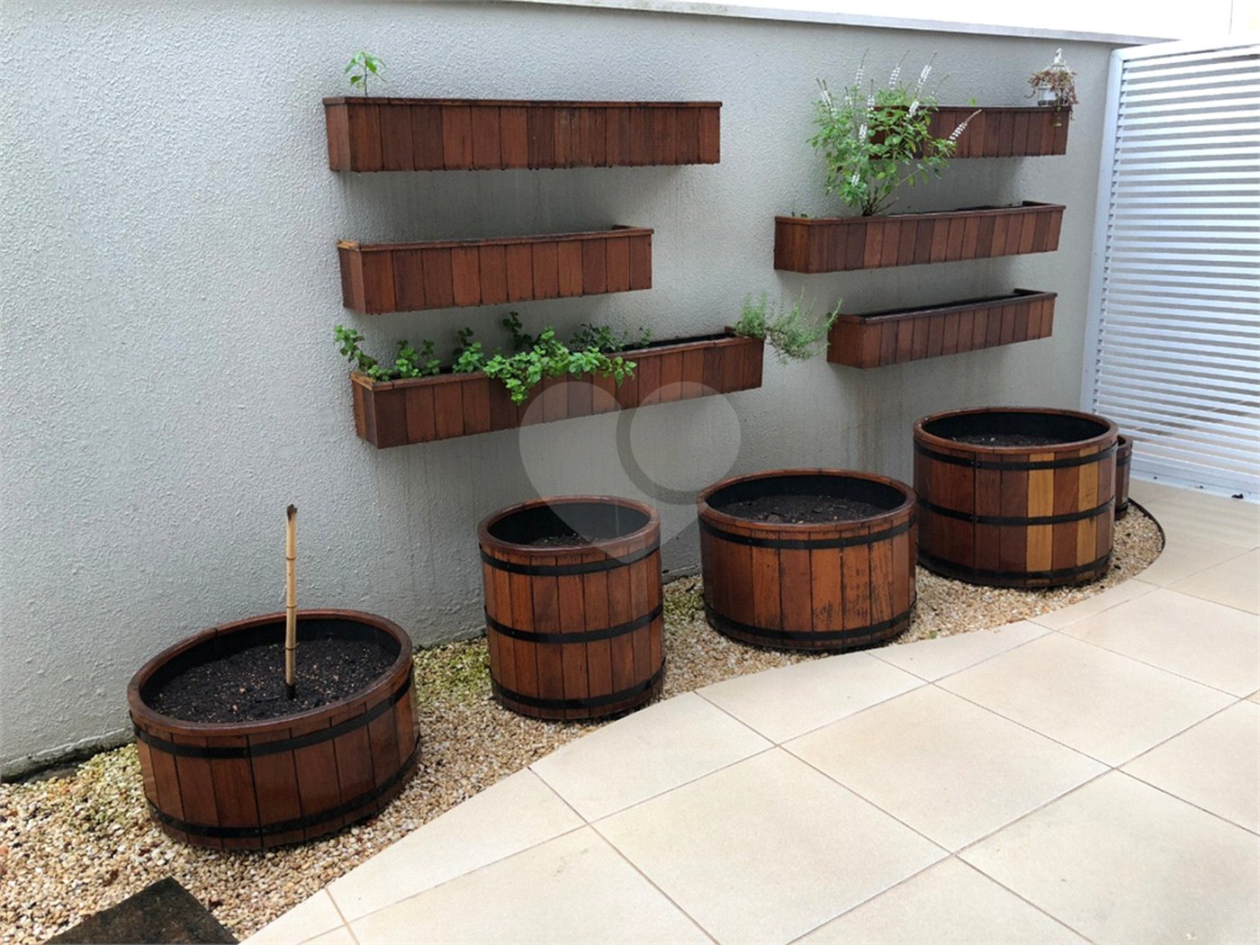 Casa à venda com 3 quartos, sendo 1 suíte, no condomínio Alpes de Vinhedo, Vinhedo - SP