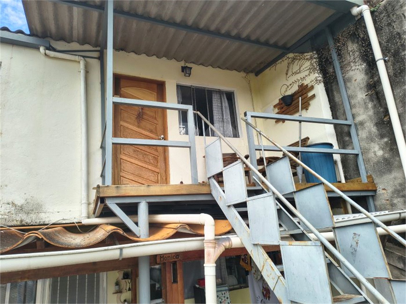 Sobrado à venda com 3 quartos, sendo 1 suíte, em Tremembé, São Paulo, SP