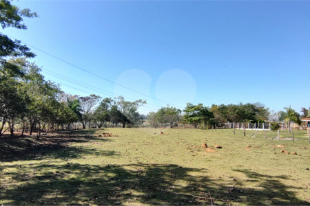 Sítio à venda com 2 suítes em Buru, Salto, SP