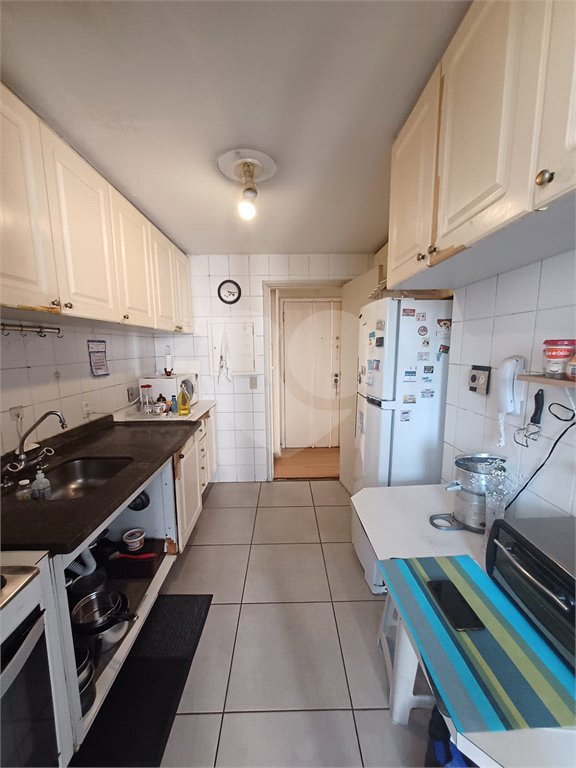 Apartamento à venda com 3 quartos, sendo 1 suíte, em Jardim das Acácias, São Paulo, SP