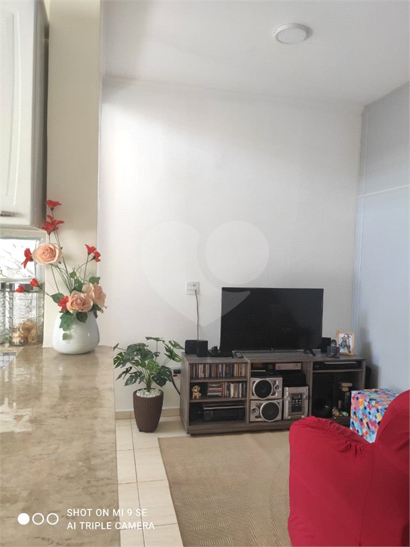 Sobrado à venda com 1 suíte em Jardim Luciana, Itaquaquecetuba, SP