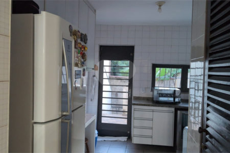 Casa à venda com 3 quartos, sendo 1 suíte,  em Vila Pompéia, São Paulo, SP