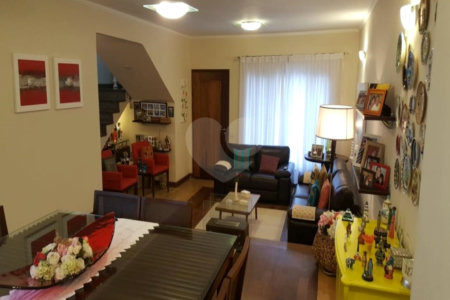 Casa à venda com 4 quartos, sendo 1 suíte,  em Rolinópolis, São Paulo, SP