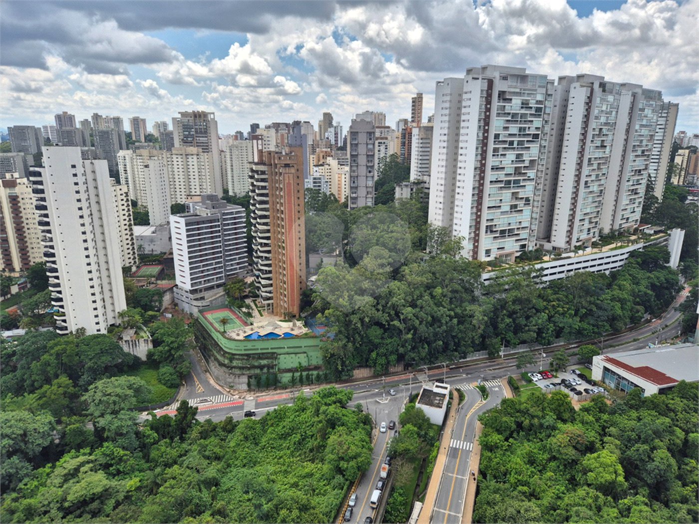 Apartamento à venda com 3 quartos, sendo 2 suítes, em Jardim Caboré, São Paulo, SP