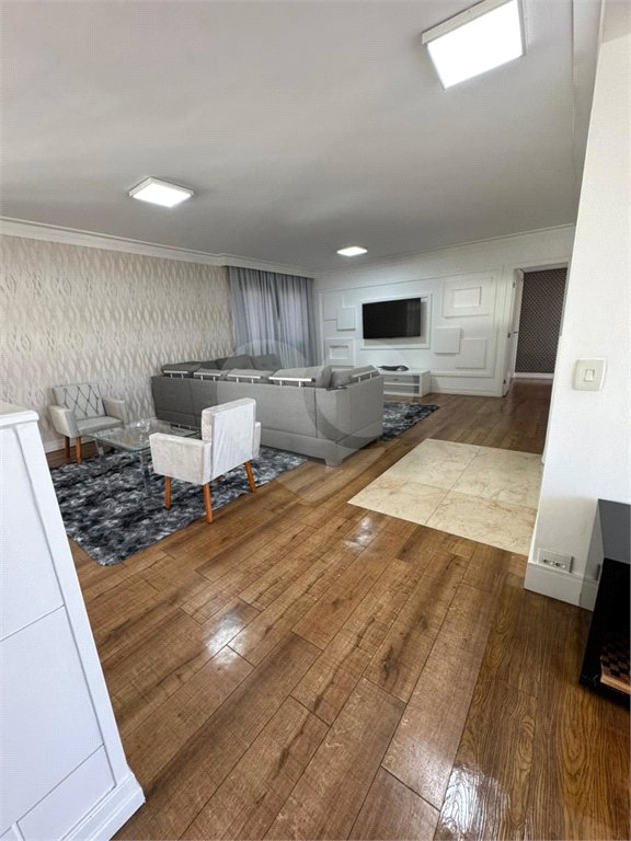 Apartamento para alugar com 4 quartos, sendo 3 suítes,  em Vila Gomes Cardim, São Paulo, SP