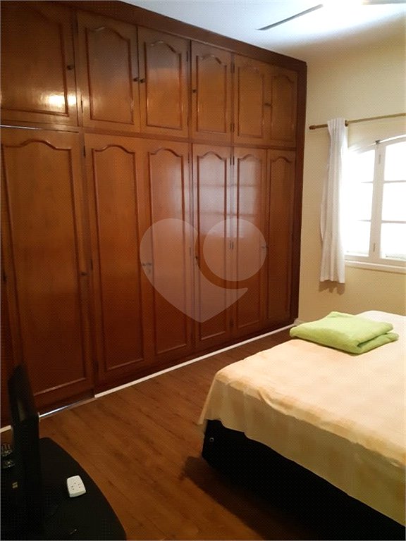 Sobrado à venda com 3 quartos, sendo 2 suítes,  em Vila Paulicéia, São Paulo, SP