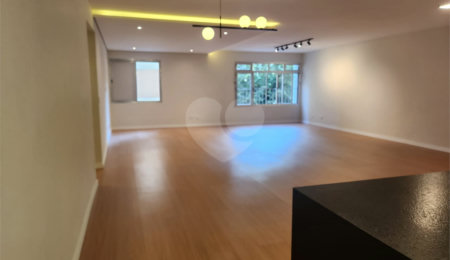 Apartamento à venda com 4 quartos, sendo 1 suíte,  em Pinheiros, São Paulo, SP