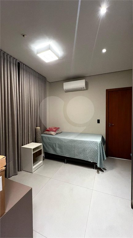 Casa à venda com 4 suítes no condomínio Florais do Parque, Cuiabá - MT
