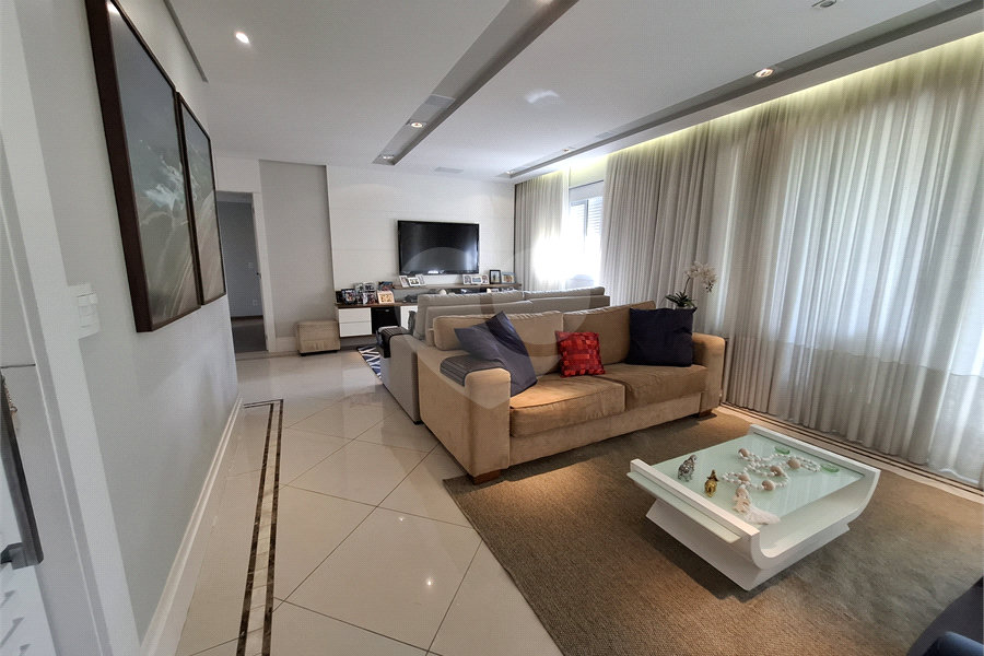 Apartamento à venda com 3 suítes em Santana, São Paulo, SP