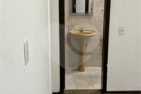 Casa Térrea à venda com 5 quartos, sendo 2 suítes, em Vila Trujillo, Sorocaba, SP