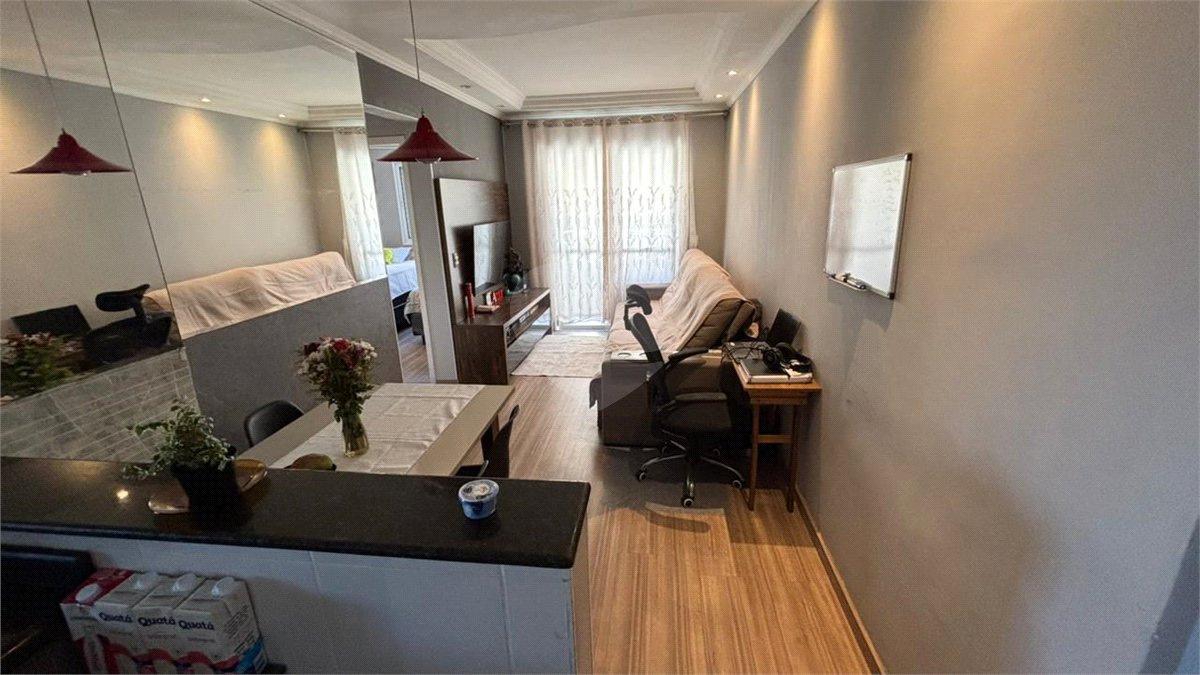 Apartamento à venda com 2 quartos, sendo 1 suíte, em Jardim Rosa de Franca, Guarulhos, SP