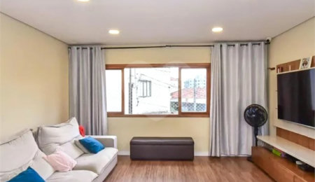 Sobrado à venda com 3 quartos, sendo 1 suíte,  em Vila Morse, São Paulo, SP
