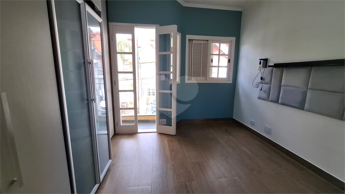 Casa à venda com 2 suítes no condomínio Village Palmas, São Paulo - SP