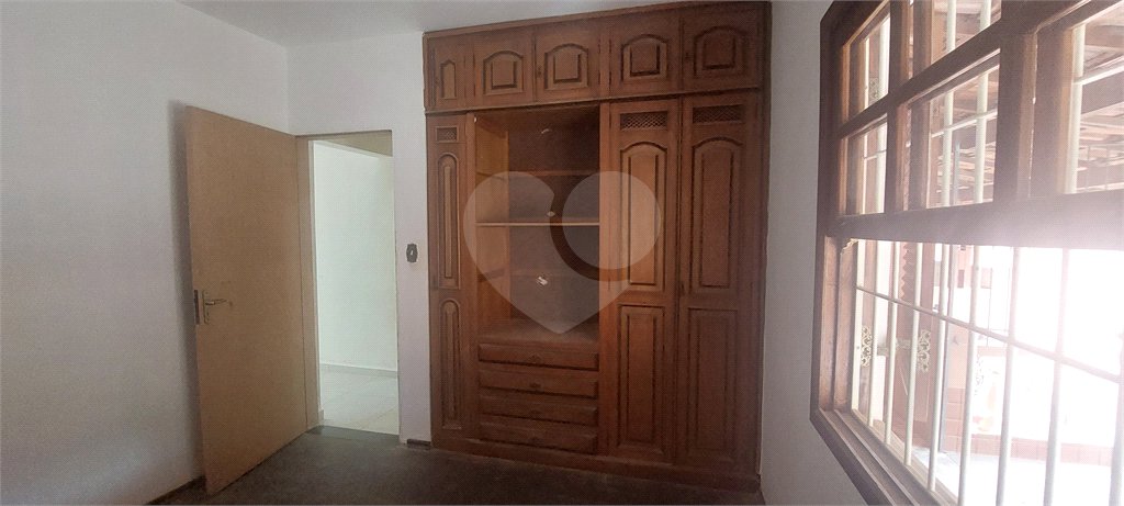 Sobrado à venda com 4 quartos, sendo 2 suítes, em Lavapés, Mairiporã, SP