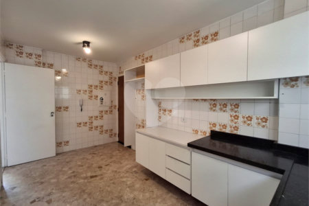 Apartamento à venda ou para alugar com 2 quartos, sendo 1 suíte,  em Indianópolis, São Paulo, SP