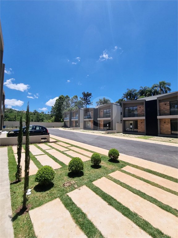 Casa à venda com 3 suítes no condomínio Vue 26, Atibaia - SP
