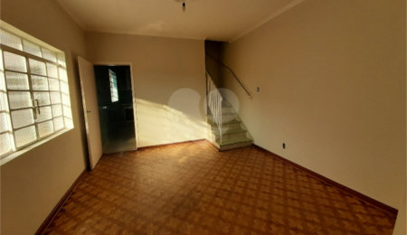 Sobrado à venda com 3 quartos em Água Fria, São Paulo, SP