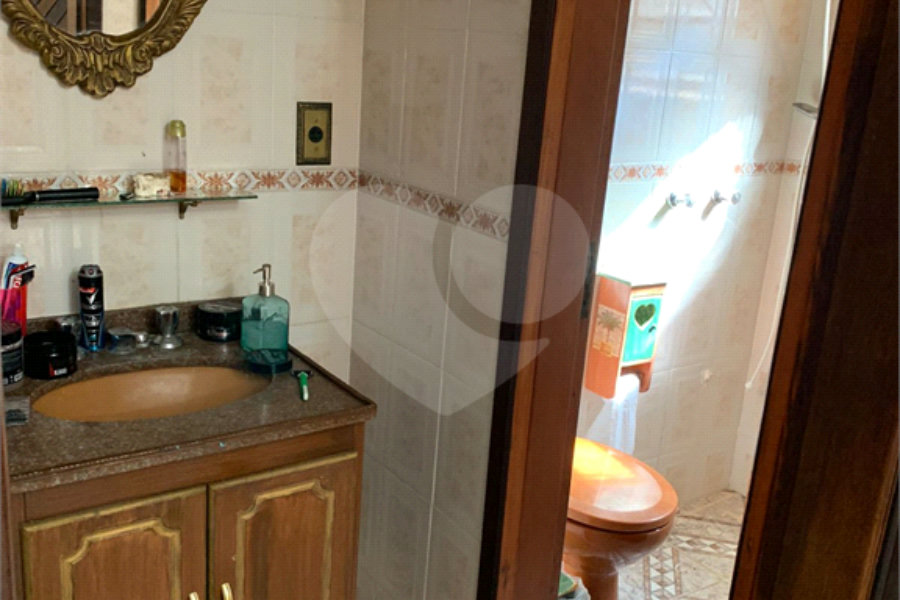 Casa à venda com 4 quartos, sendo 1 suíte, em Loteamento Rancho Maringá II, Atibaia, SP