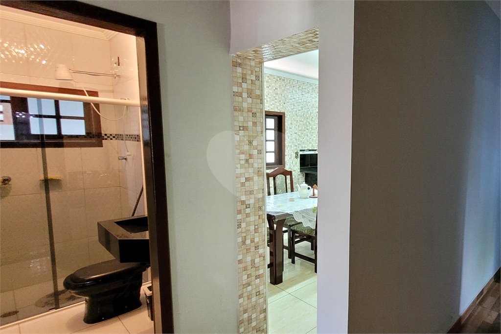 Casa à venda ou para alugar com 3 quartos, sendo 1 suíte,  em Vila Nova Aparecida, Mogi das Cruzes, SP