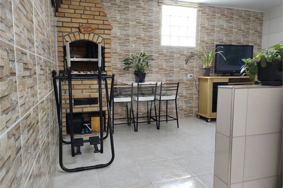 Casa à venda com 2 quartos, sendo 1 suíte, em Parque Vitória, São Paulo, SP