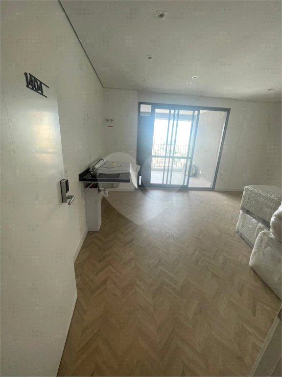 Apartamento à venda ou para alugar com 2 suítes em Jardim das Acácias, São Paulo, SP