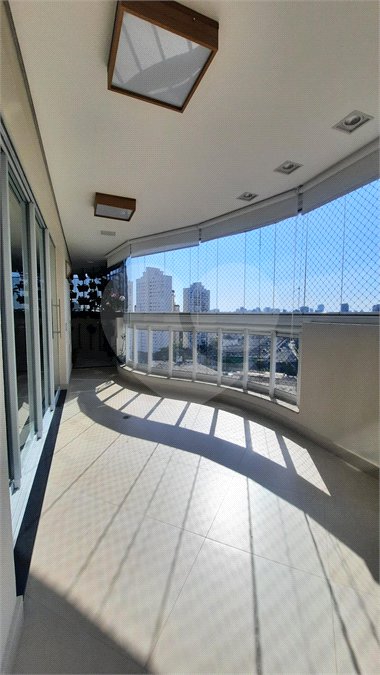 Apartamento à venda com 3 suítes em Jardim Marajoara, São Paulo, SP
