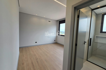 Casa à venda com 3 suítes no condomínio Vista da Serra, Atibaia - SP