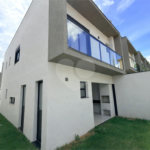 Casa à venda com 3 suítes no condomínio Mont Blanc Village, Vinhedo - SP