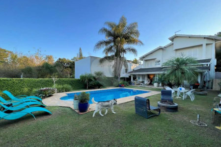 Casa à venda com 4 suítes em Vila Santo Antônio, Cotia, SP