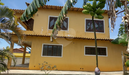 Casa à venda com 5 quartos, sendo 3 suítes,  em Vila Verde, Armação dos Búzios, RJ