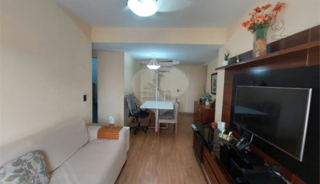 Cobertura à venda com 2 quartos, sendo 1 suíte,  em Tijuca, Rio de Janeiro, RJ