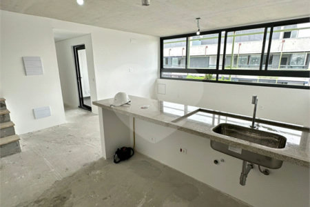 Cobertura à venda com 3 quartos, sendo 1 suíte,  em Vila Ipojuca, São Paulo, SP