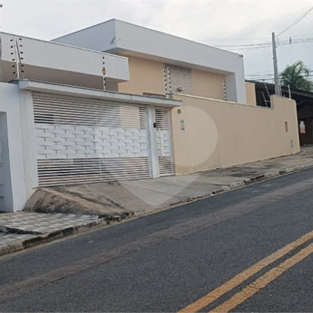 Casa à venda com 2 quartos, sendo 1 suíte, em Vila Domingues, Votorantim, SP
