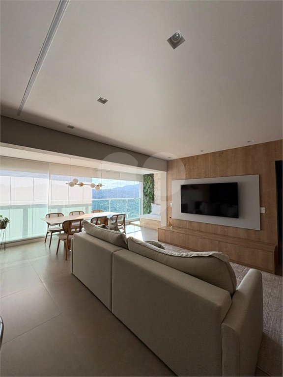 Apartamento à venda com 3 quartos, sendo 1 suíte, em Vila Mogilar, Mogi das Cruzes, SP