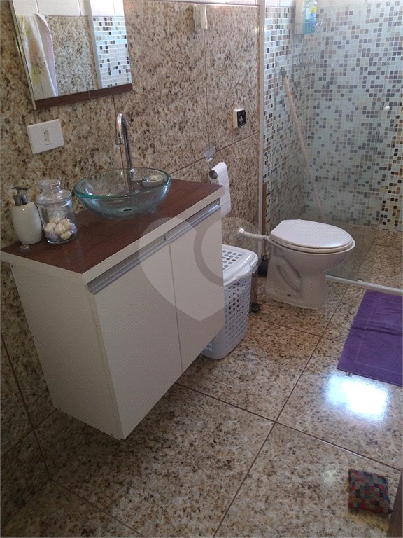 Casa à venda com 4 quartos, sendo 1 suíte, em Vila Pirajussara, São Paulo, SP