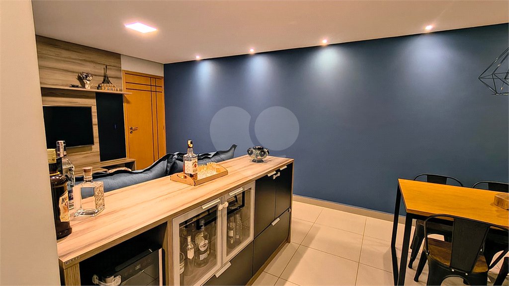 Apartamento à venda com 2 quartos, sendo 1 suíte,  em Jardim Nair Maria, Salto, SP
