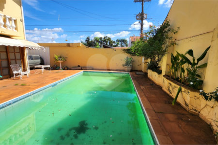 Sobrado à venda ou para alugar com 5 quartos, sendo 1 suíte, em Vila Harmonia, Araraquara, SP