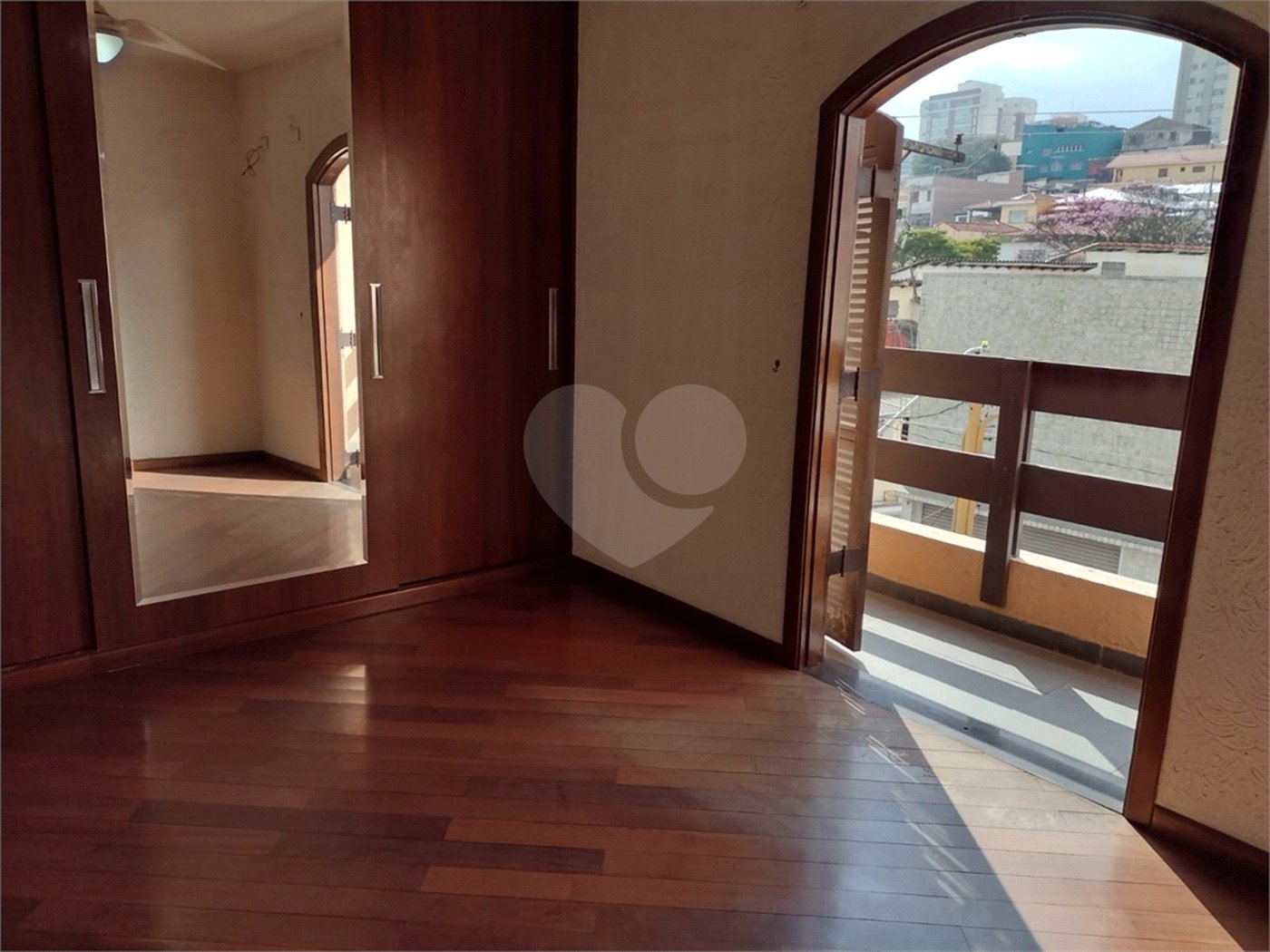 Casa à venda com 4 suítes em Vila Ipojuca, São Paulo, SP