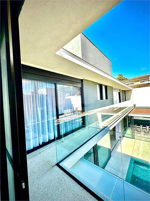 Casa à venda com 4 quartos, sendo 3 suítes, no condomínio Residencial Tivoli Park, Sorocaba - SP