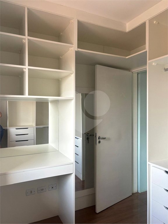 Casa à venda com 2 quartos no condomínio Altos do Boa Vista, São Roque - SP