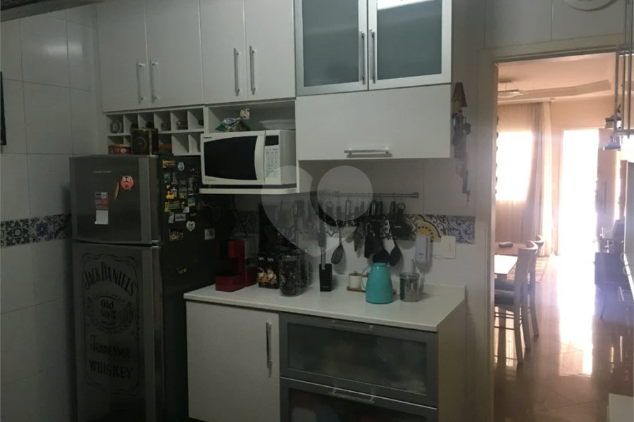 Casa à venda com 3 quartos, sendo 1 suíte, no condomínio Cond Res Paineiras, São Paulo - SP