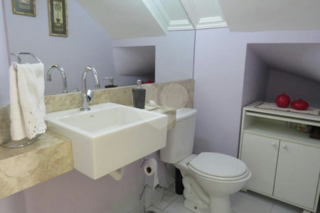 Casa à venda com 3 quartos, sendo 1 suíte, no condomínio Taquaral Village, São Paulo - SP