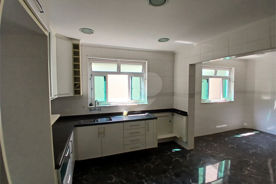 Sobrado à venda com 3 quartos, sendo 1 suíte, em Santana, São Paulo, SP