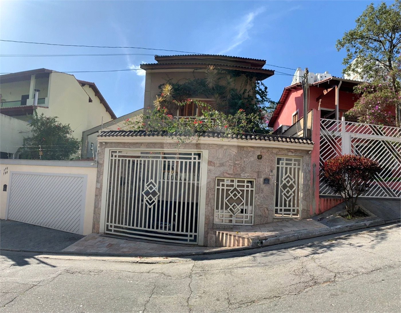 Casa à venda com 3 suítes em Mandaqui, São Paulo, SP