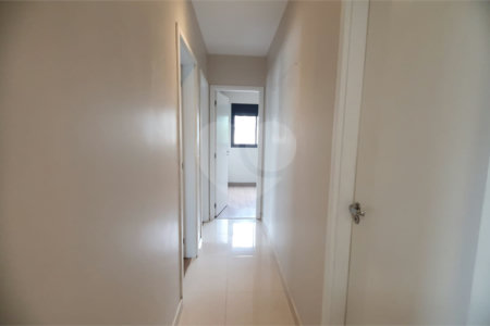 Apartamento à venda com 3 quartos, sendo 1 suíte,  em Pinheiros, São Paulo, SP