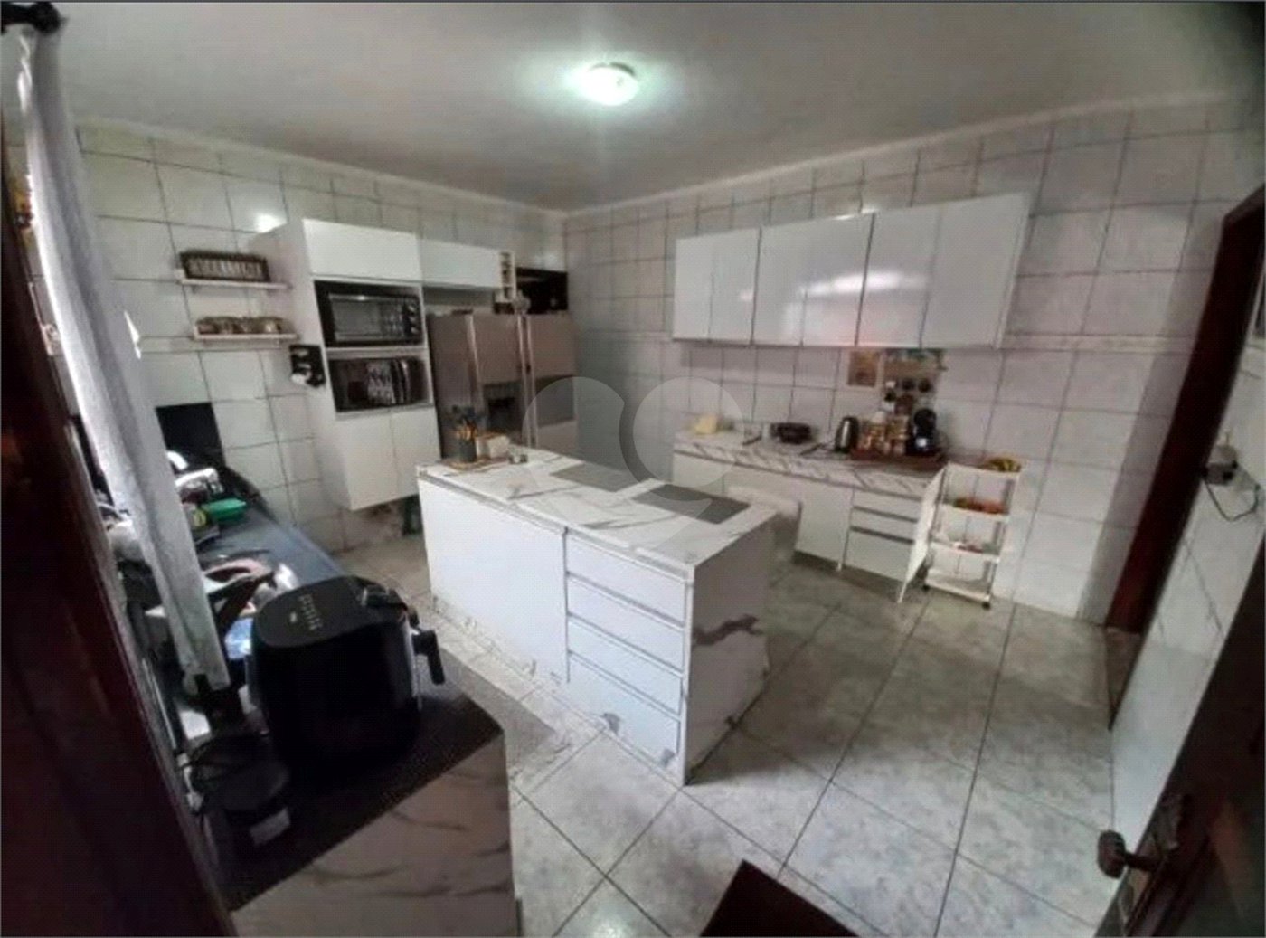 Sobrado à venda com 4 quartos, sendo 1 suíte, em Santo Antônio, Osasco, SP